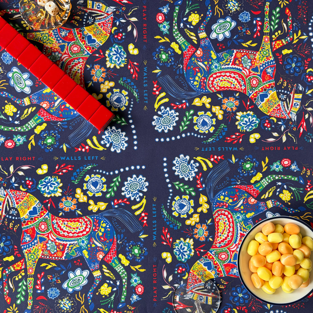 Häst - Luxury Playing Mat
